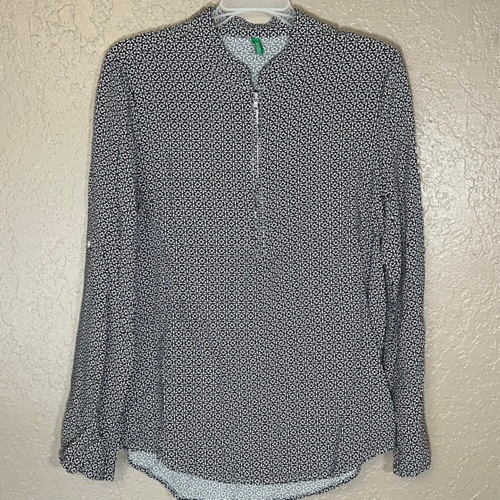 United Colors of Bennetton quarter zip top medium